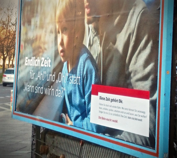 Pub pour deutsche Bahn en print dans les rues de Berlin